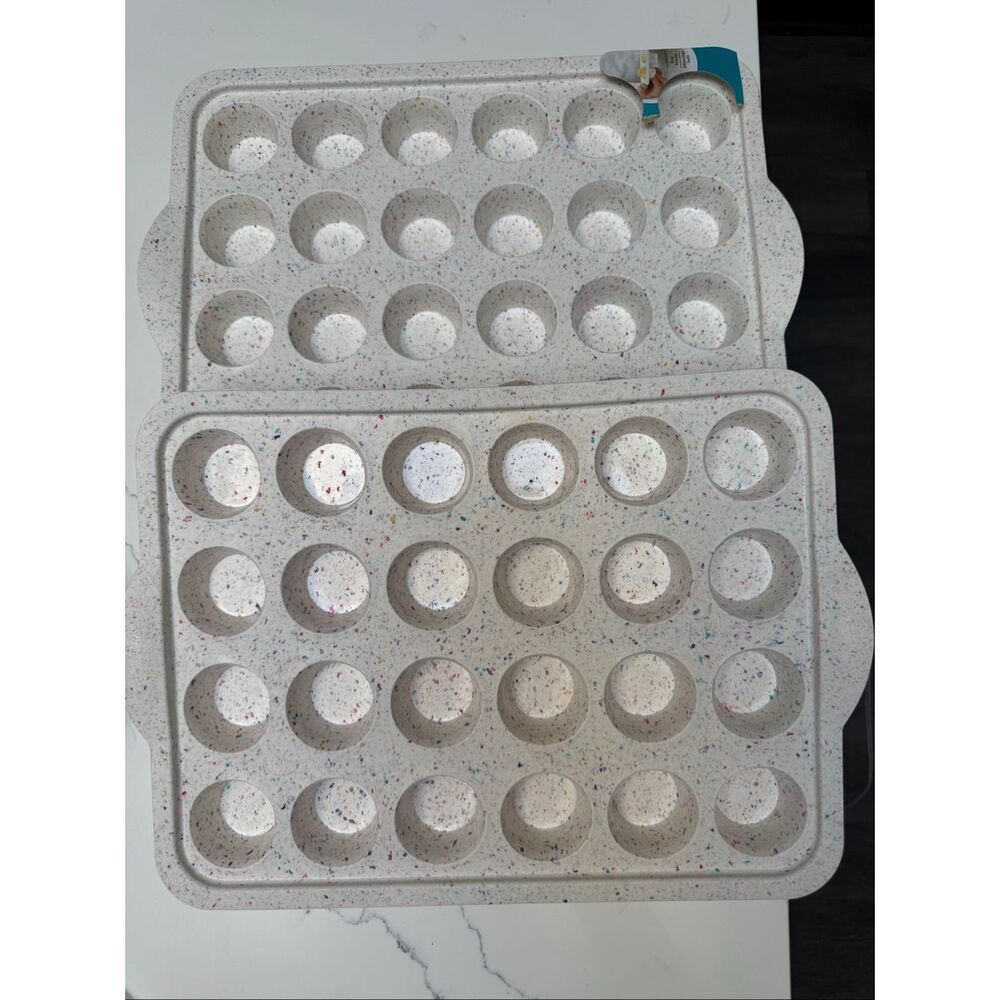 Trudeau 24ct Mini Muffin Pan – Structured Bakeware for Mini Muffin, Mini Cupcake
